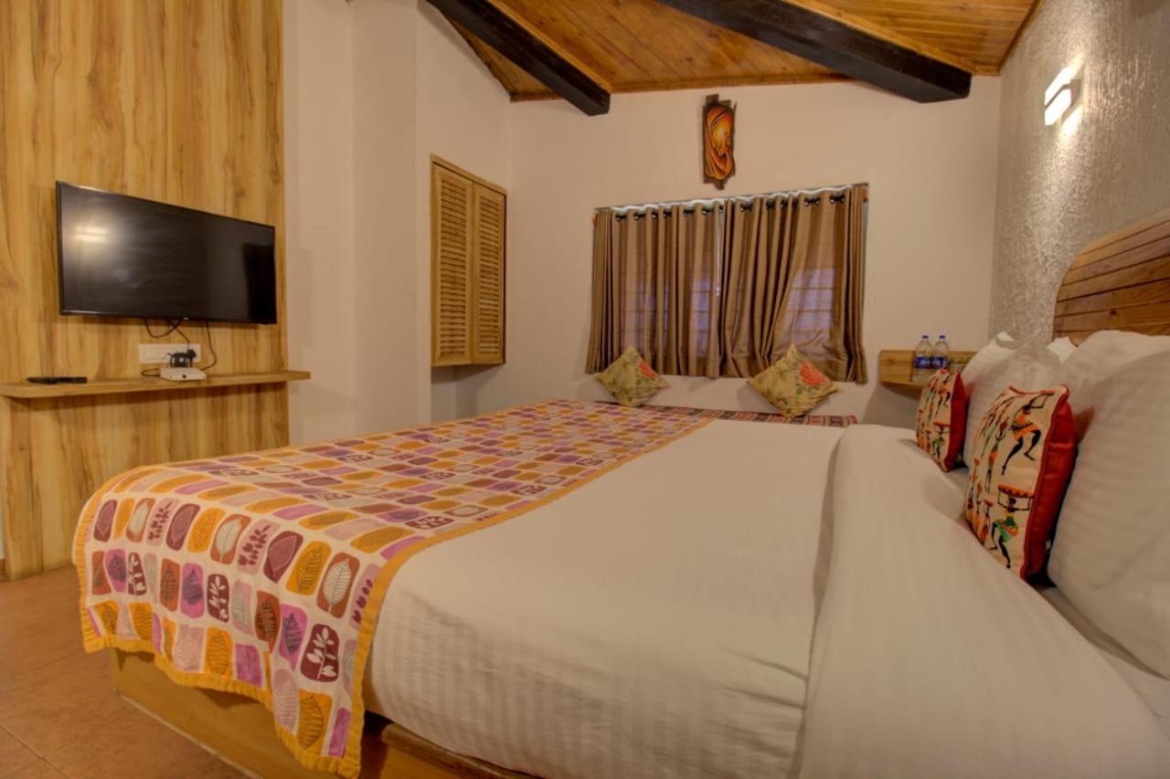 Anandvan Resort Бхандардара Экстерьер фото